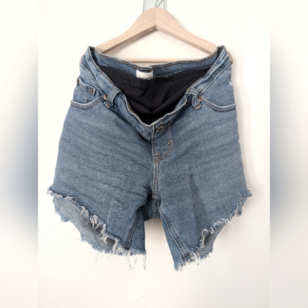 Abercrombie & Fitch Maternity High Rise Dad Short